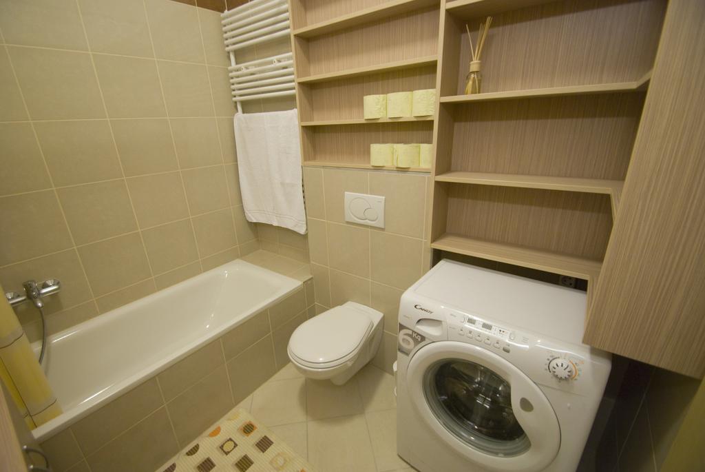 Apartment Gozsdu Spacious